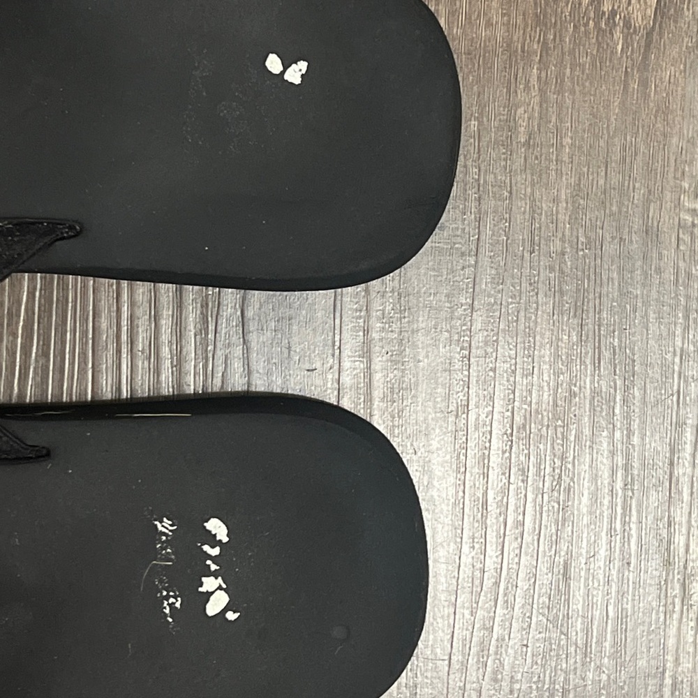 FINAL PRICE Yellow box Black Sequin Flip Flops - Picture 3 of 3